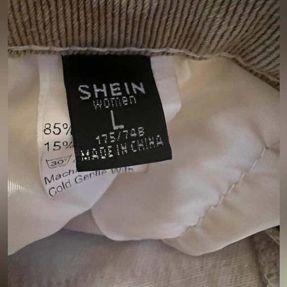 Shein color block cream and brown denim shorts - Picture 2 of 3